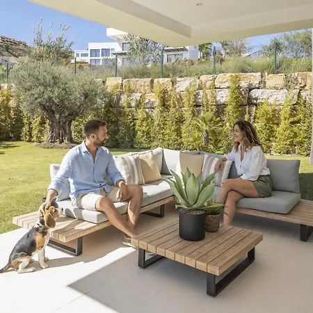 Vila Vacation Marbella I Glamour, Brand-new 4br, Private Infinity Pool, Open Air Cinema, Sea View, Gated Security, Minutes To Golden Mile, *